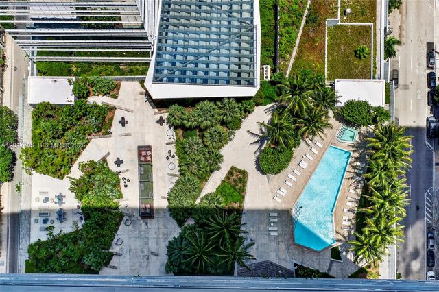 88 SW 7th Street PH4202, Miami, FL 33130