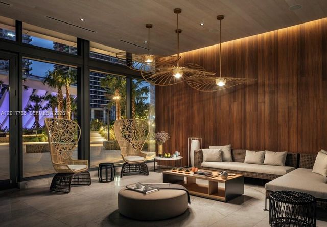 88 SW 7th Street PH4202, Miami, FL 33130