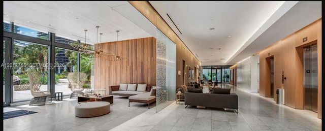 88 SW 7th Street PH4202, Miami, FL 33130