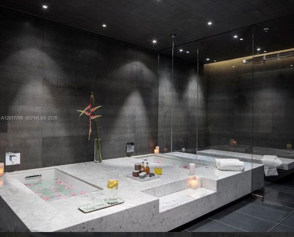 88 SW 7th Street PH4202, Miami, FL 33130