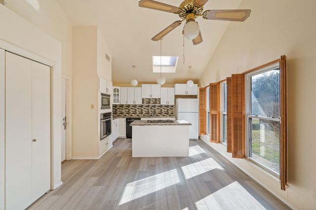 4330 Willow Beach Drive, Houston, TX 77072