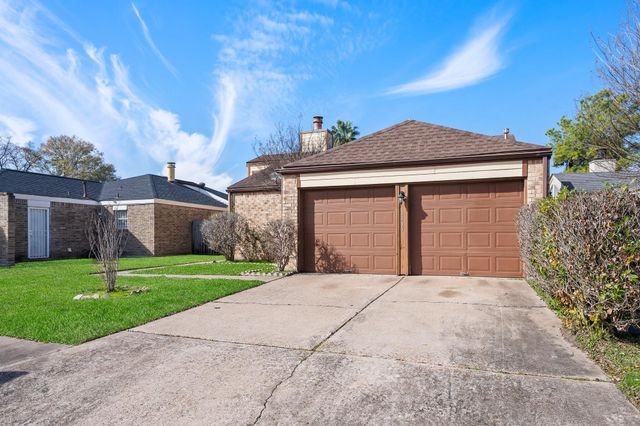 4330 Willow Beach Drive, Houston, TX 77072