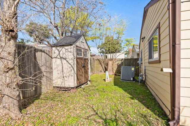 4330 Willow Beach Drive, Houston, TX 77072