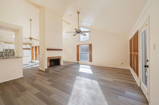 4330 Willow Beach Drive, Houston, TX 77072