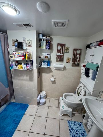 4450 S Richmond Street, Chicago, IL 60632