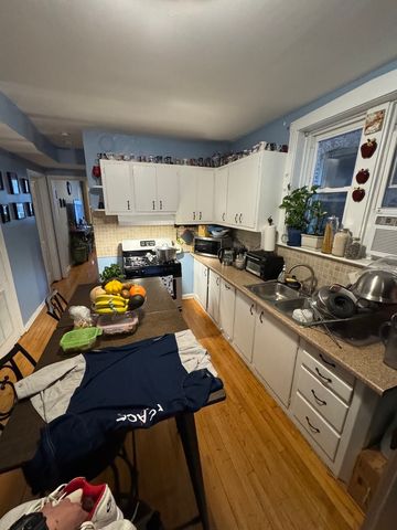 4450 S Richmond Street, Chicago, IL 60632