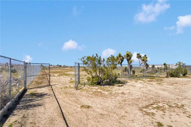 11788 Oasis, Pinon Hills, CA 92372