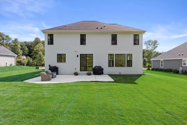 N69W23598 Donna DRIVE N, Sussex, WI 53089