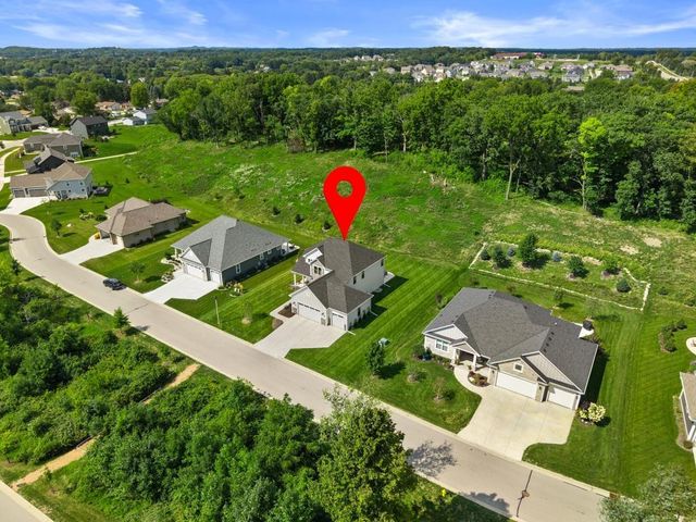 N69W23598 Donna DRIVE N, Sussex, WI 53089