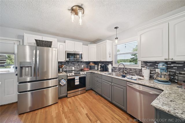 24870 S 680, Grove, OK 74344
