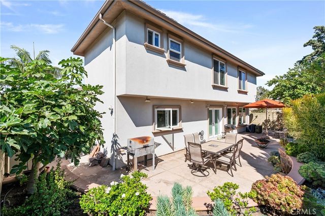 8252 Dancy Circle, Huntington Beach, CA 92646