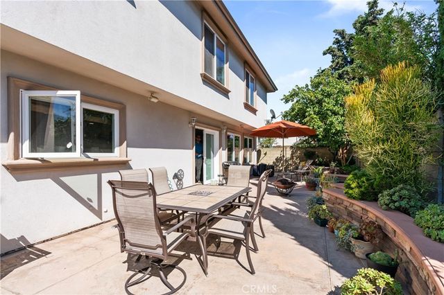 8252 Dancy Circle, Huntington Beach, CA 92646