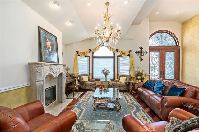 8252 Dancy Circle, Huntington Beach, CA 92646