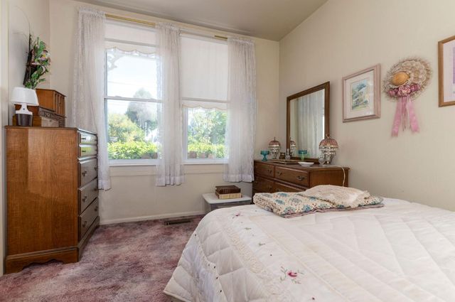 105 Wallace St, Jackson, CA 95642