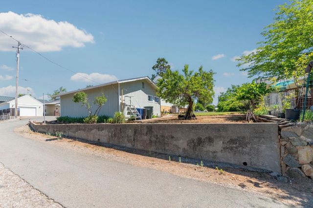 105 Wallace St, Jackson, CA 95642