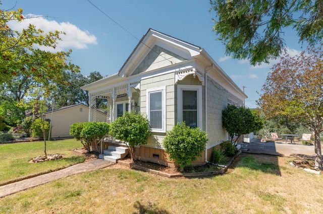 105 Wallace St, Jackson, CA 95642