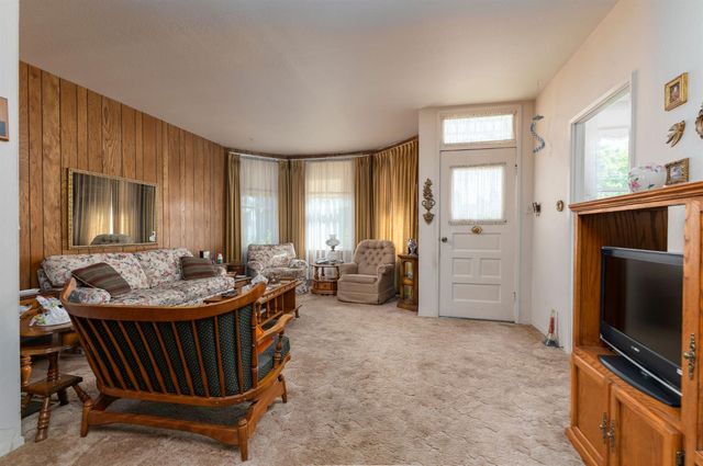 105 Wallace St, Jackson, CA 95642