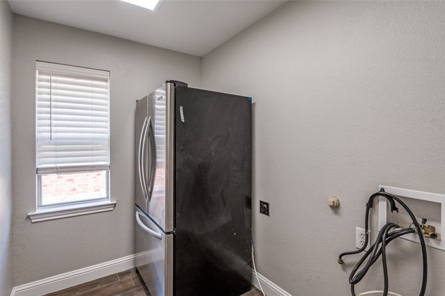 2400 Silverstone Lane, Mckinney, TX 75072