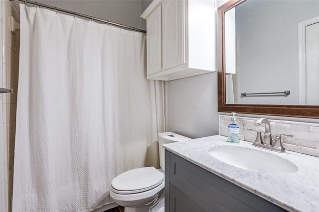 2400 Silverstone Lane, Mckinney, TX 75072