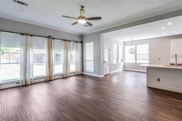 2400 Silverstone Lane, Mckinney, TX 75072