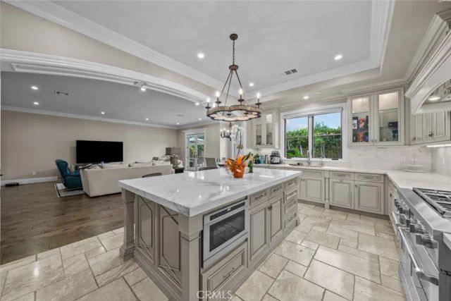 1125 S 1st Avenue, Arcadia, CA 91006