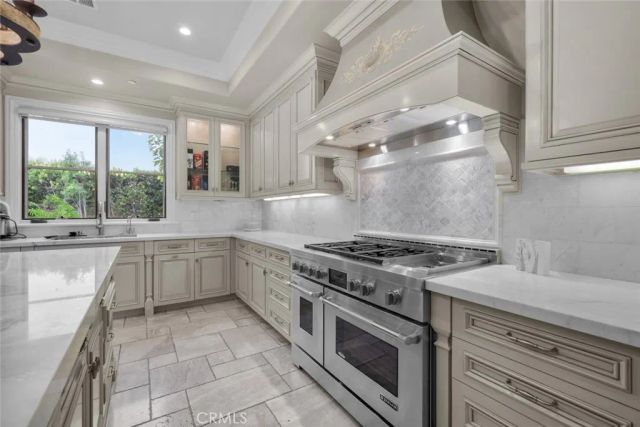 1125 S 1st Avenue, Arcadia, CA 91006