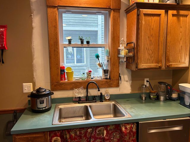 48 Kendall Avenue, Rutland City, VT 05701