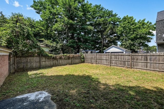 1200 Saint James Ave, Springfield, MA 01104