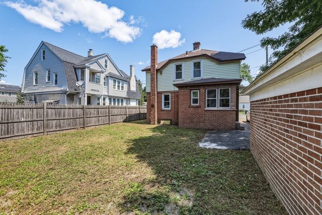 1200 Saint James Ave, Springfield, MA 01104