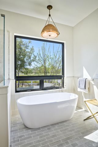 208 Ursuline Rd, Santa Rosa, CA 95403