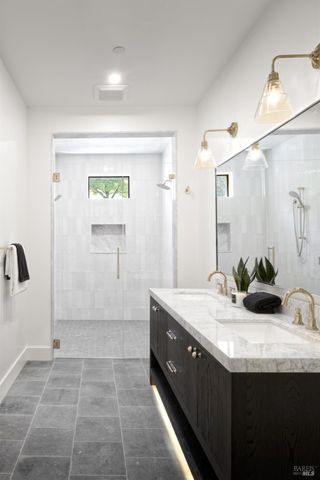 208 Ursuline Rd, Santa Rosa, CA 95403