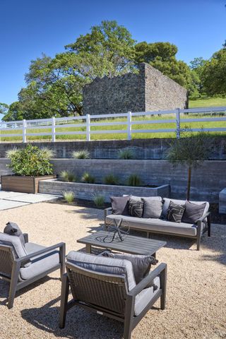 208 Ursuline Rd, Santa Rosa, CA 95403