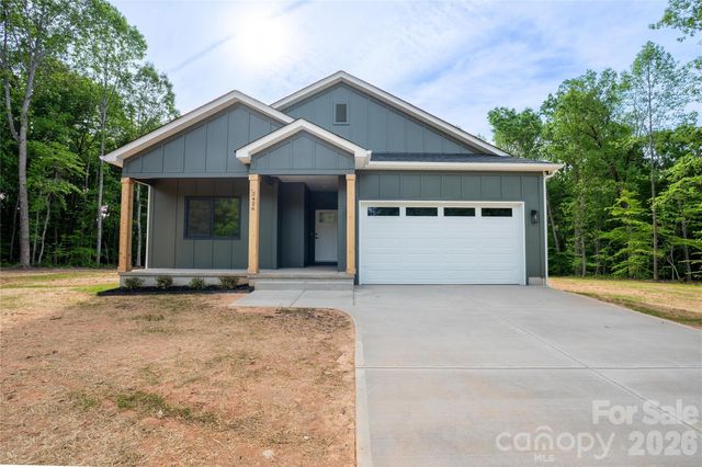 2426 Puetts Chapel Road, Bessemer City, NC 28016
