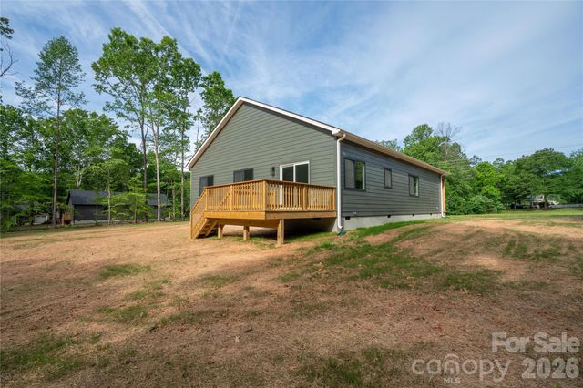 2426 Puetts Chapel Road, Bessemer City, NC 28016