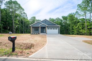 2426 Puetts Chapel Road, Bessemer City, NC 28016