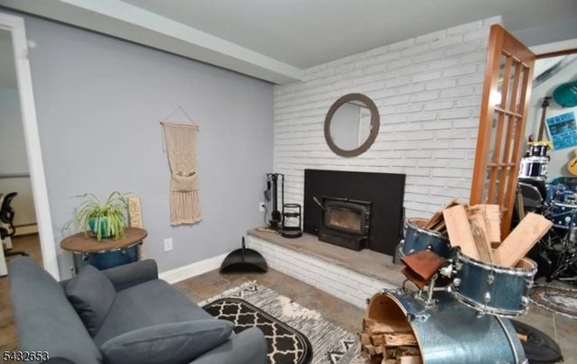 27 Grandview Ave, Jefferson Twp., NJ 07460