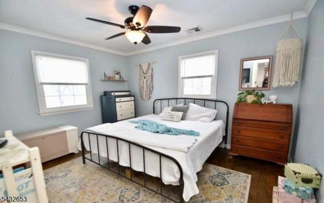 27 Grandview Ave, Jefferson Twp., NJ 07460