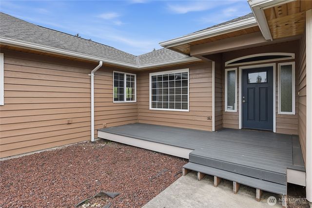 8425 Wayne Avenue, Stanwood, WA 98292