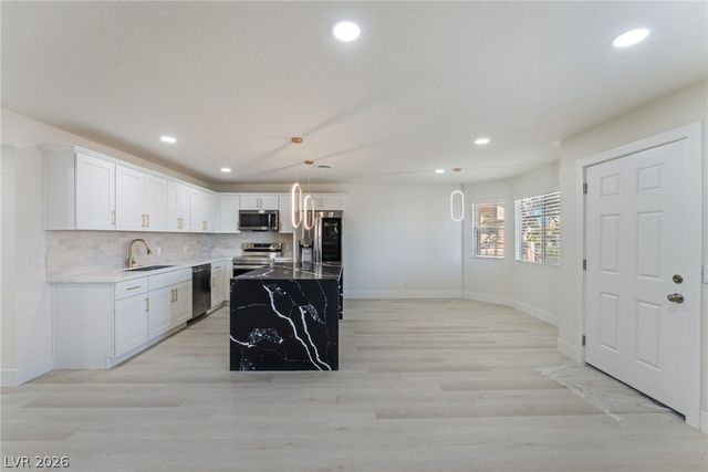 929 Sulphur Springs Lane 202, Las Vegas, NV 89128