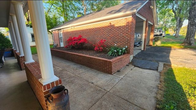 130 Lafayette Ave, Lawrenceburg, TN 38464