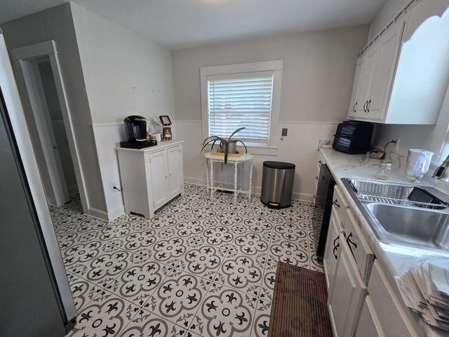 130 Lafayette Ave, Lawrenceburg, TN 38464
