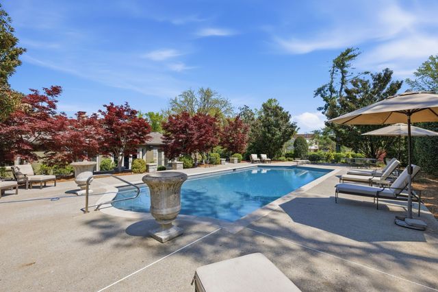 225 Hillwood Blvd, Nashville, TN 37205