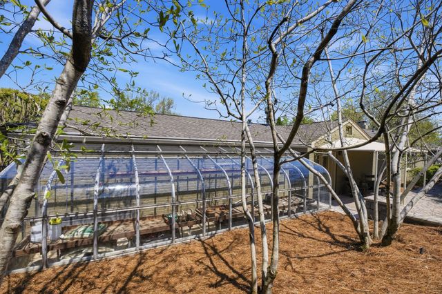 225 Hillwood Blvd, Nashville, TN 37205