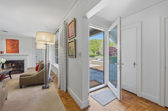 225 Hillwood Blvd, Nashville, TN 37205