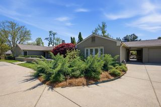 225 Hillwood Blvd, Nashville, TN 37205