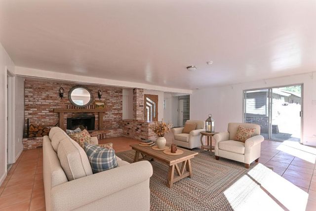 17542 Climax Rd, Jackson, CA 95642