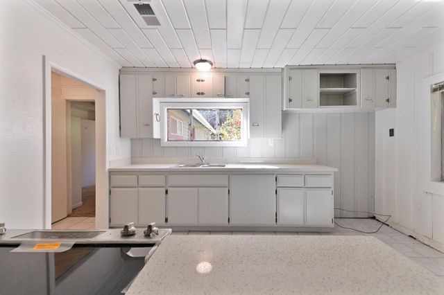 17542 Climax Rd, Jackson, CA 95642