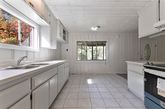 17542 Climax Rd, Jackson, CA 95642