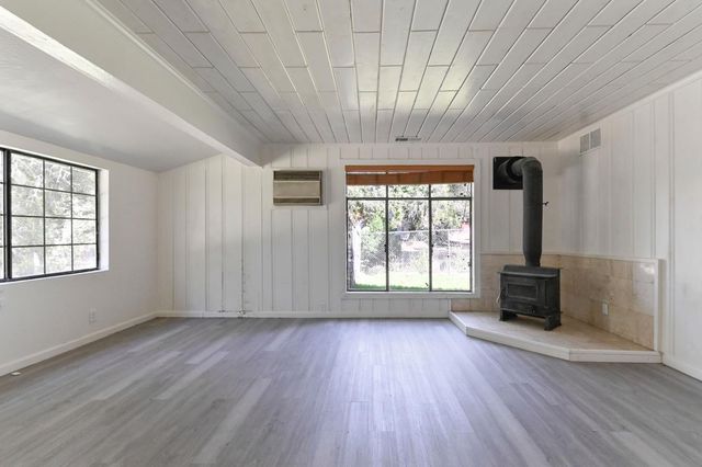 17542 Climax Rd, Jackson, CA 95642