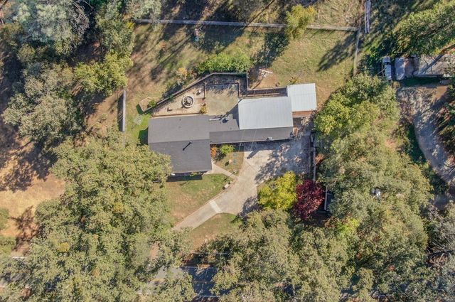 17542 Climax Rd, Jackson, CA 95642